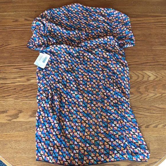 Lula Roe Small Long Overlay - Picture 2 of 3